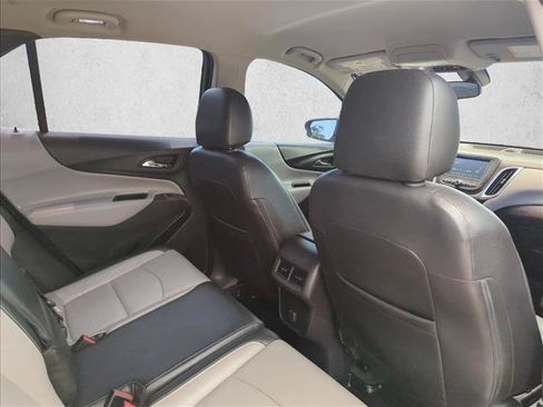 Used 2018 Chevrolet Equinox LS FWD image 23