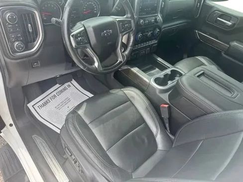 Used 2019 Chevrolet Silverado 1500 LT Trail Boss AWD/4WD image 10