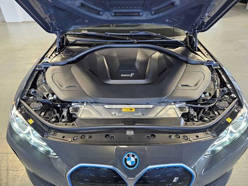 Certified 2023 BMW i4 eDrive40 w/ Premium Package RWD image 9