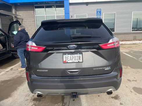 Used 2020 Ford Edge Titanium w/ Equipment Group 301A image 6