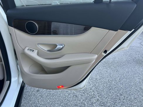 Used 2019 Mercedes-Benz GLC 300 image 46