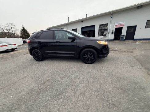 Used 2018 Ford Edge SE image 47