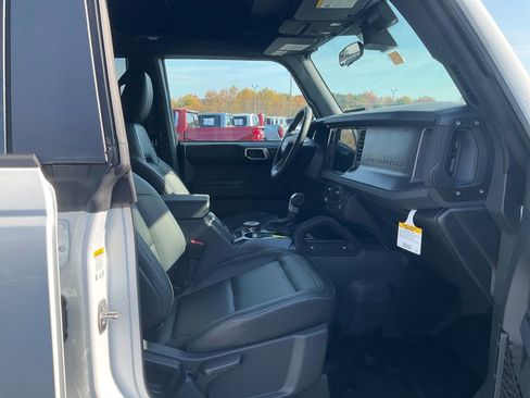 New 2025 Ford Bronco Big Bend w/ Black Diamond Package image 12