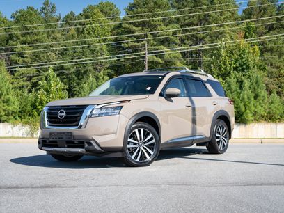 Used 2023 Nissan Pathfinder Platinum w/ Cargo Package