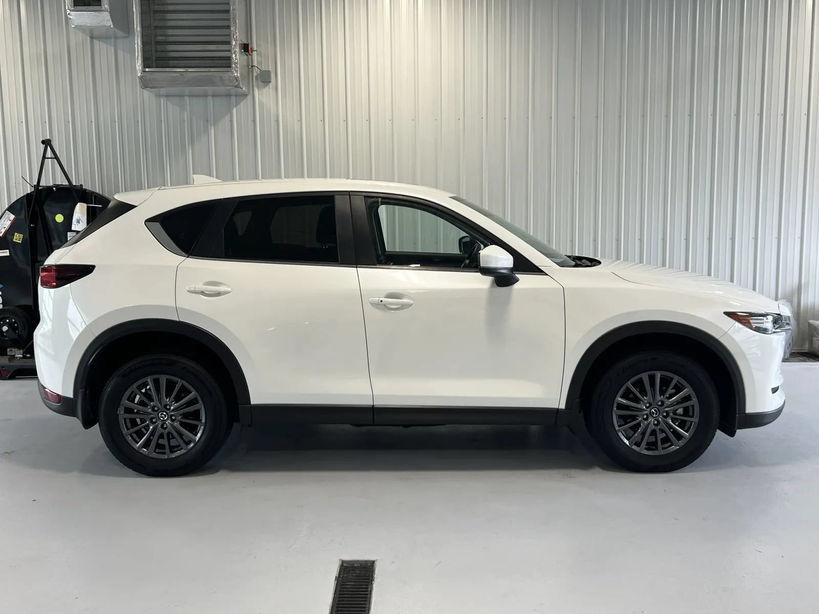Used 2021 MAZDA CX-5 Touring w/ Touring Preferred SV Package AWD/4WD image 2