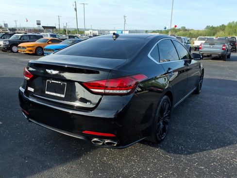 Used 2015 Hyundai Genesis 5.0 image 5