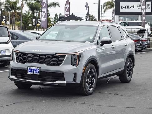New 2026 Kia Sorento S image 12