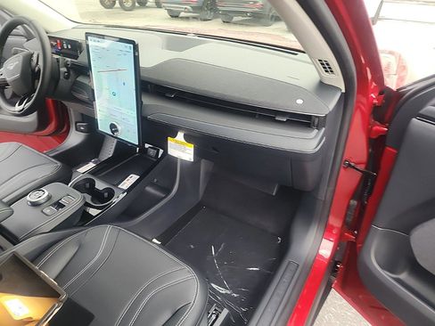 New 2024 Ford Mustang Mach-E Premium image 19