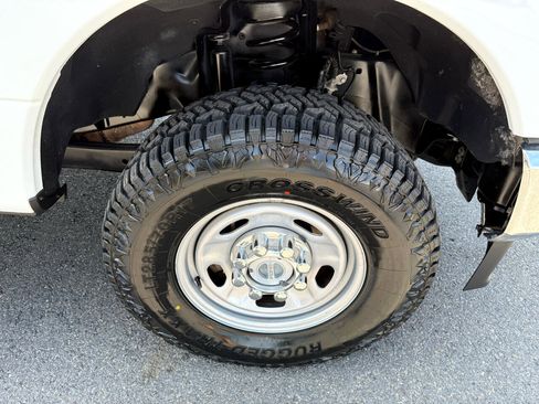 Used 2022 Ford F250 XL w/ Power Equipment Group image 37