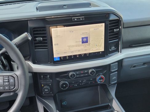 New 2026 Ford F250 XLT w/ XLT Premium Package AWD/4WD image 9