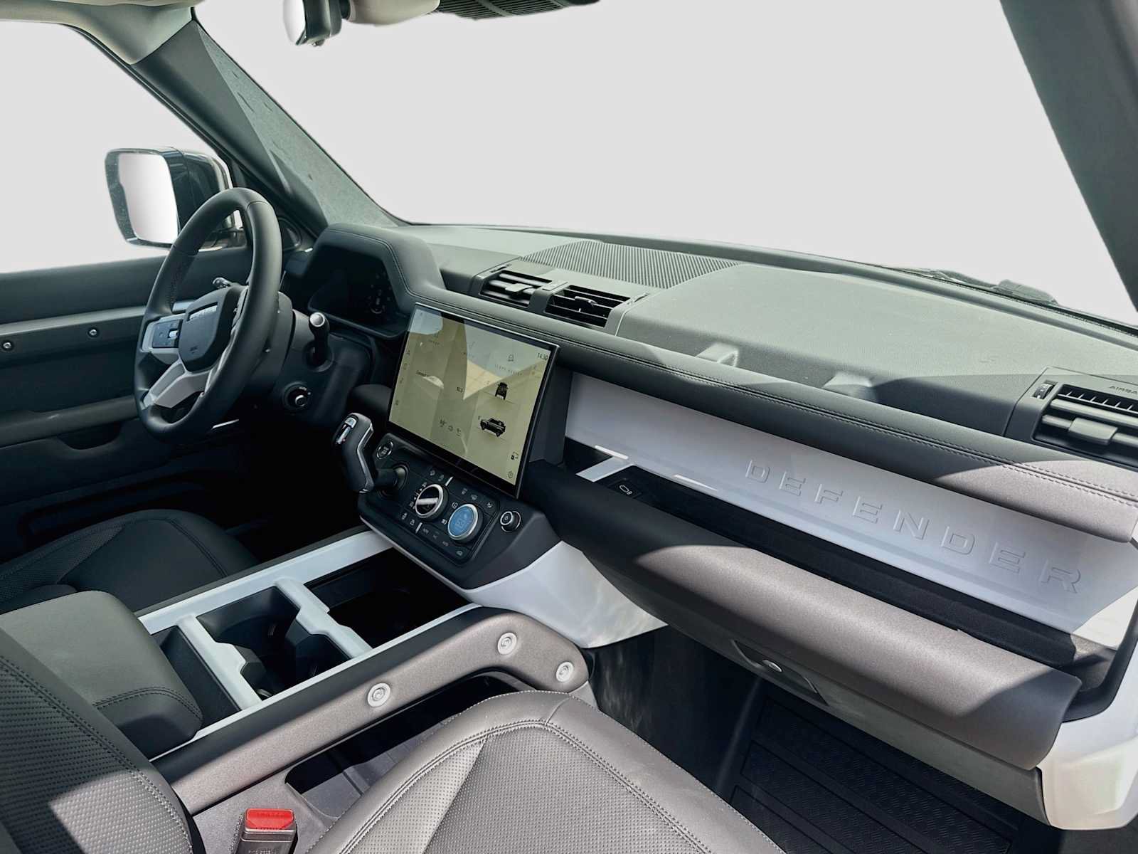 New 2026 Land Rover Defender 110 S AWD/4WD image 8