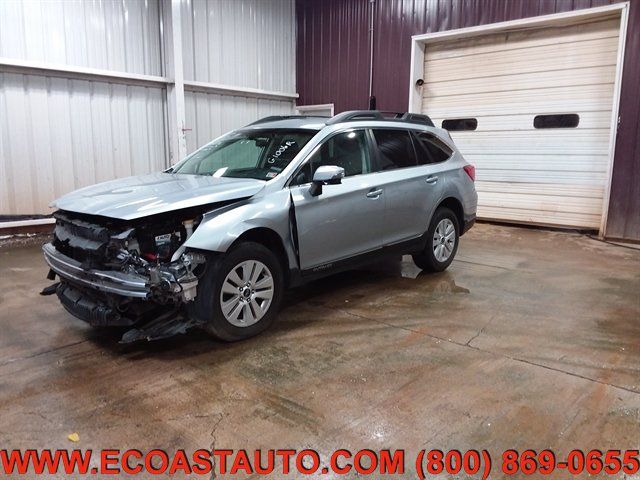Used 2015 Subaru Outback 2.5i Premium AWD/4WD image 1