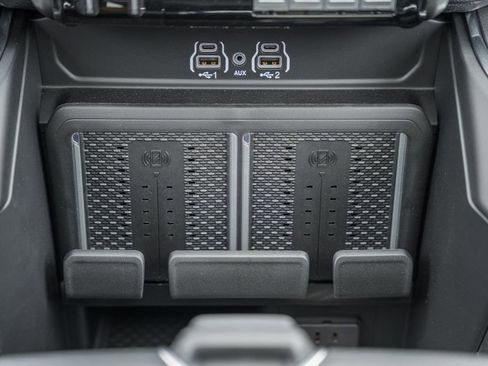 New 2026 RAM 2500 Laramie AWD/4WD image 33