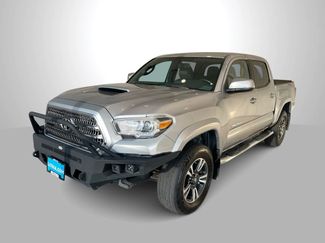 Used 2016 Toyota Tacoma TRD Sport w/ Premium & Technology Package AWD/4WD video 1