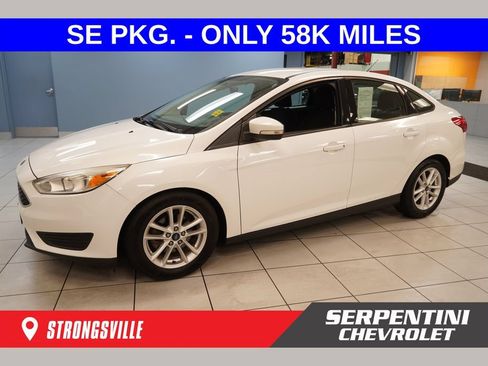 Used 2016 Ford Focus SE FWD image 1