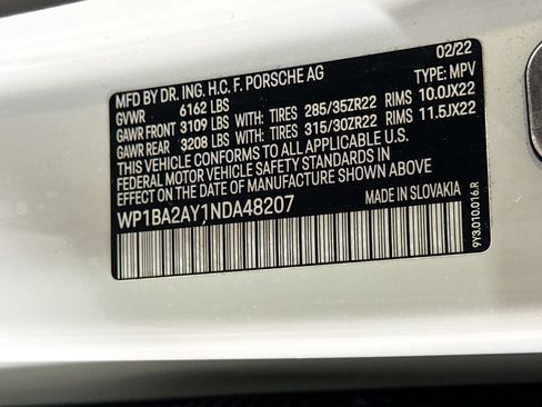 Certified 2022 Porsche Cayenne Coupe AWD/4WD image 43