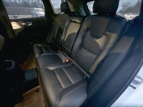Used 2024 Volvo XC60 T8 Ultimate w/ Protection Package Premier image 15