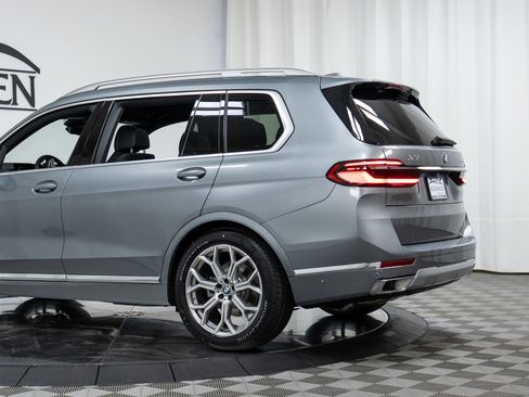 New 2026 BMW X7 xDrive40i w/ Executive Package image 30