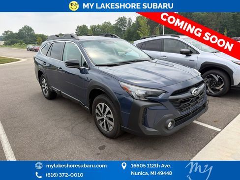 Used 2023 Subaru Outback Premium AWD/4WD image 1