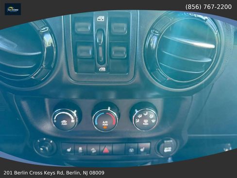 Used 2014 Jeep Wrangler Unlimited Sahara AWD/4WD image 23