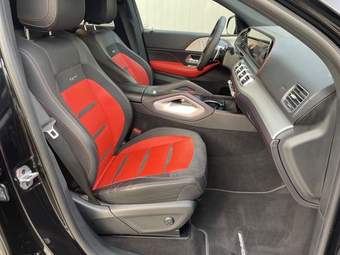 Certified 2024 Mercedes-Benz GLE 53 AMG AMG GLE 53 4MATIC+ Coupe image 50