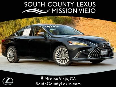 Certified 2023 Lexus ES 300h w/ Luxury Package