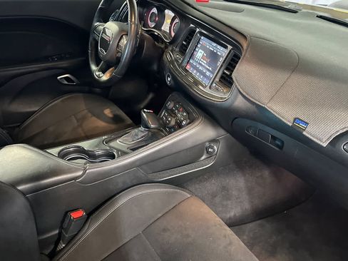 Used 2018 Dodge Challenger R/T Scat Pack RWD image 17