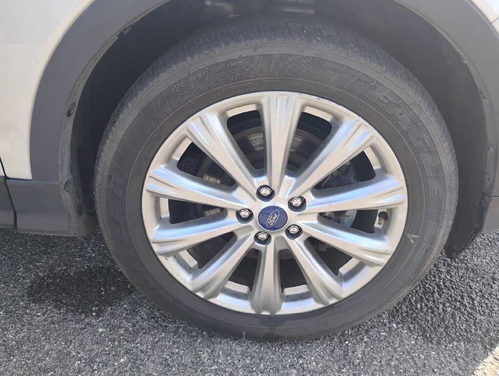 Used 2018 Ford Escape Titanium AWD/4WD image 27