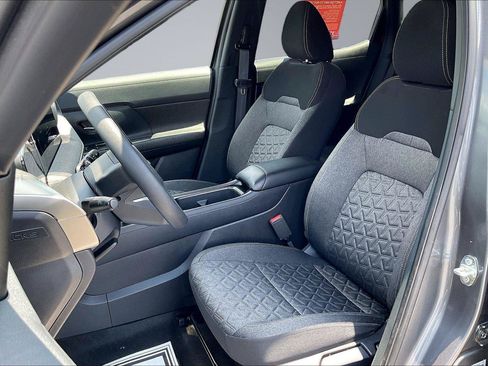 Certified 2025 Nissan Kicks SV w/ Illumination Package FWD image 25