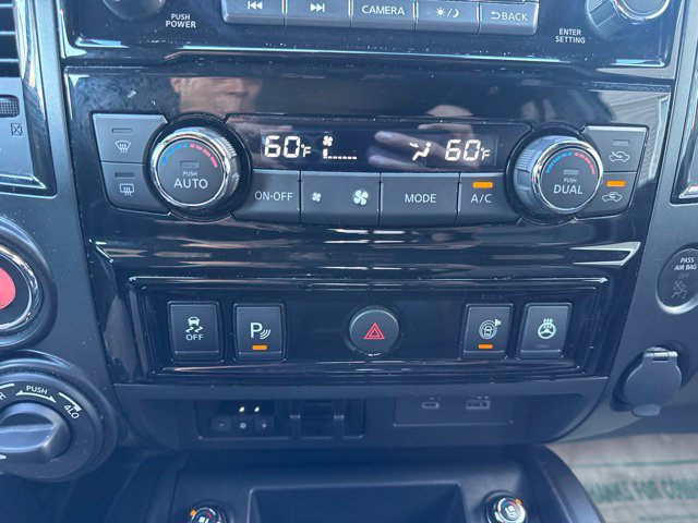 Used 2024 Nissan Titan PRO-4X w/ Pro-4x Convenience Package AWD/4WD image 24