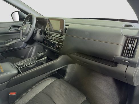 Used 2023 Nissan Pathfinder Rock Creek AWD/4WD image 31
