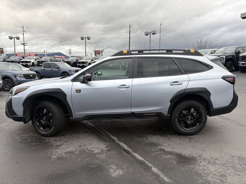 Used 2022 Subaru Outback Wilderness image 11