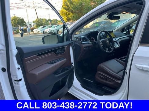 Used 2026 Honda Odyssey Touring image 4