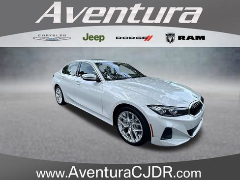 Used 2025 BMW 330i Sedan RWD image 1