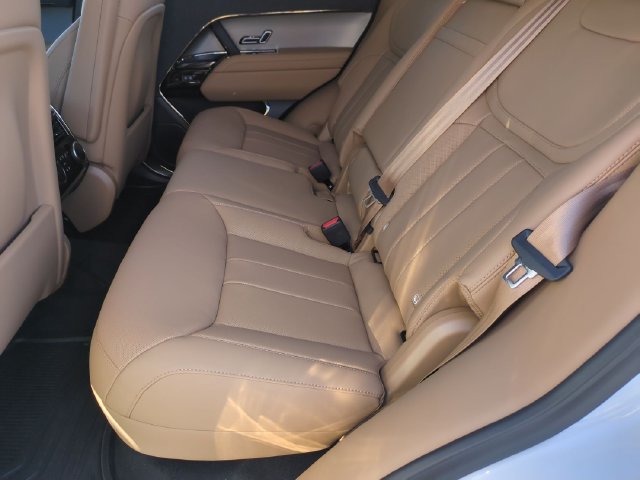 New 2027 Land Rover Range Rover Sport SE AWD/4WD image 15