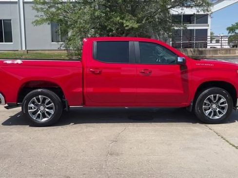 Used 2026 Chevrolet Silverado 1500 LT AWD/4WD image 9