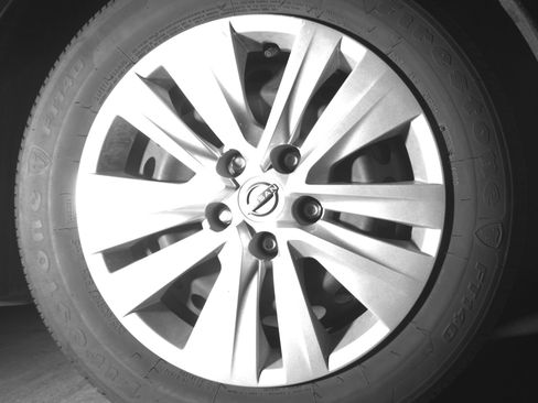 Used 2025 Nissan Sentra S image 13