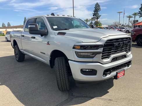 New 2026 RAM 2500 Big Horn AWD/4WD image 3