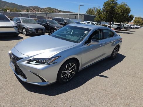 Used 2024 Lexus ES 300h w/ Premium Package FWD image 1
