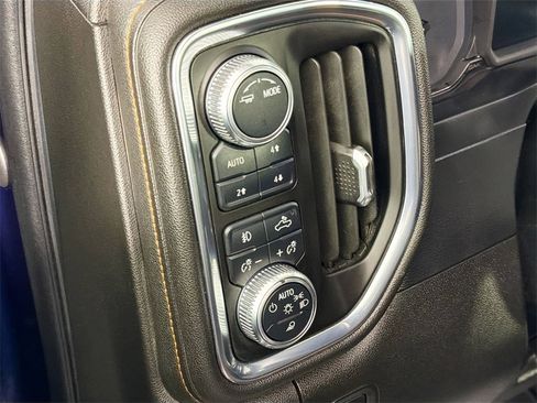 Used 2021 GMC Sierra 2500 AT4 w/ AT4 Preferred Package image 10