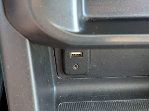 Used 2017 Chevrolet Colorado LT w/ LT Convenience Package RWD image 33