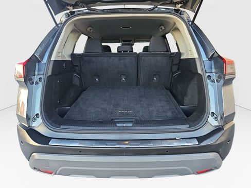 Used 2021 Nissan Rogue SV image 20