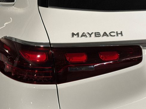 New 2026 Mercedes-Benz Maybach GLS 600 4MATIC image 28