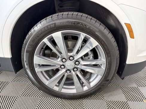 Used 2024 Cadillac XT5 Premium Luxury AWD/4WD image 10