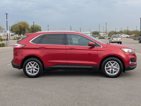 Used 2021 Ford Edge SEL w/ Convenience Package image 6