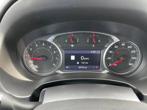 Used 2022 GMC Terrain SLE w/ Driver Convenience Package AWD/4WD image 9
