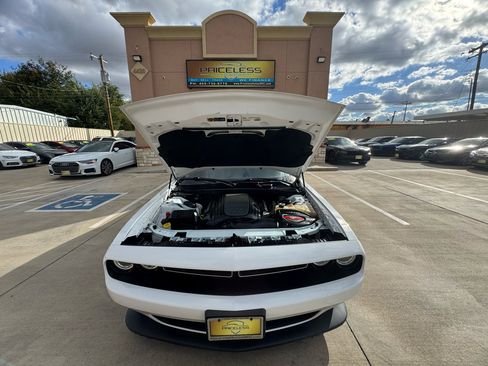 Used 2019 Dodge Challenger R/T image 51