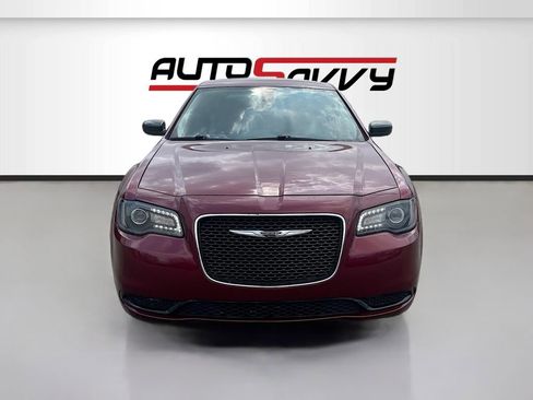 Used 2022 Chrysler 300 Touring w/ Sport Appearance Package RWD image 2