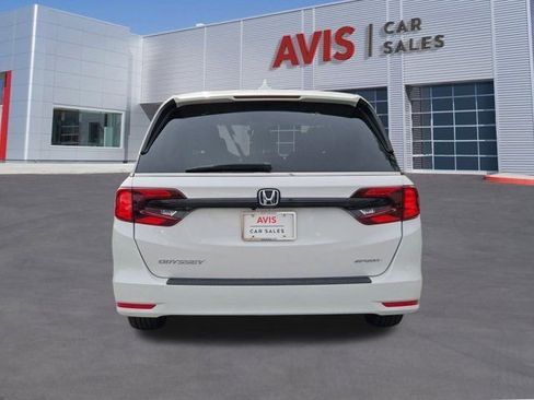 Used 2024 Honda Odyssey Sport image 7