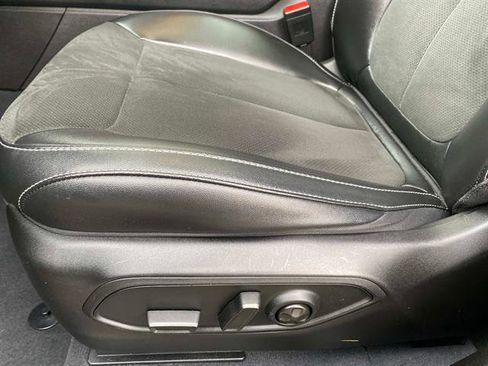 Certified 2023 Jeep Grand Cherokee Altitude image 23